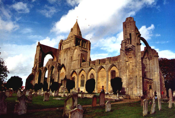 Exterior of the Abbey from the back side (21-10-2001)